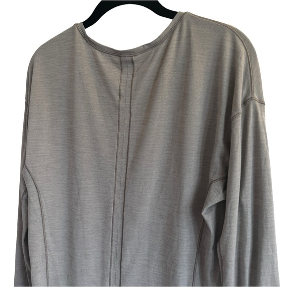 Lululemon Sweat Embrace Long Sleeve, Heathered Dark Chrome, Size 8 - Picture 10 of 11